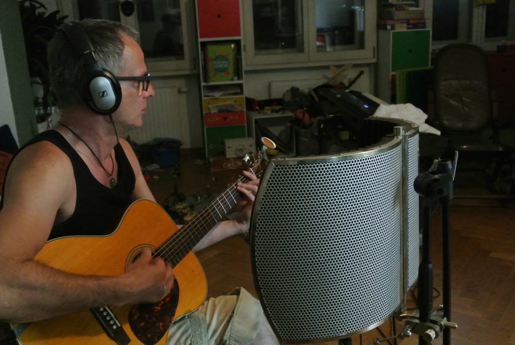 Burkhard Schmidt playing more Guitar